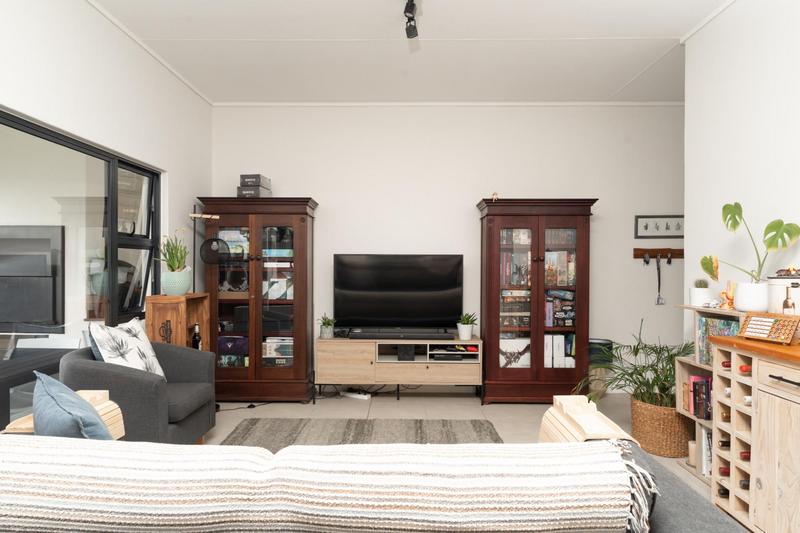 2 Bedroom Property for Sale in The Huntsman Western Cape